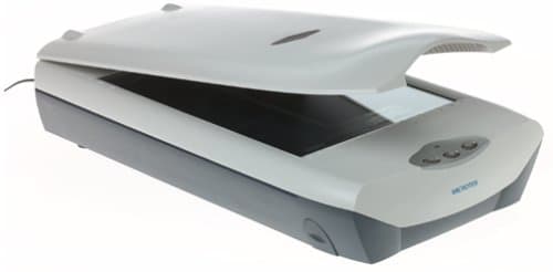 Microtek ScanMaker 3700 Flatbed Scanner (PC/Mac)