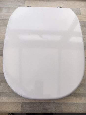 Pozzi Ginori Series 500 DURAPLAST Replacement Toilet Seat, Cover and Soft Close Top Fix Hinges in Chrome, White