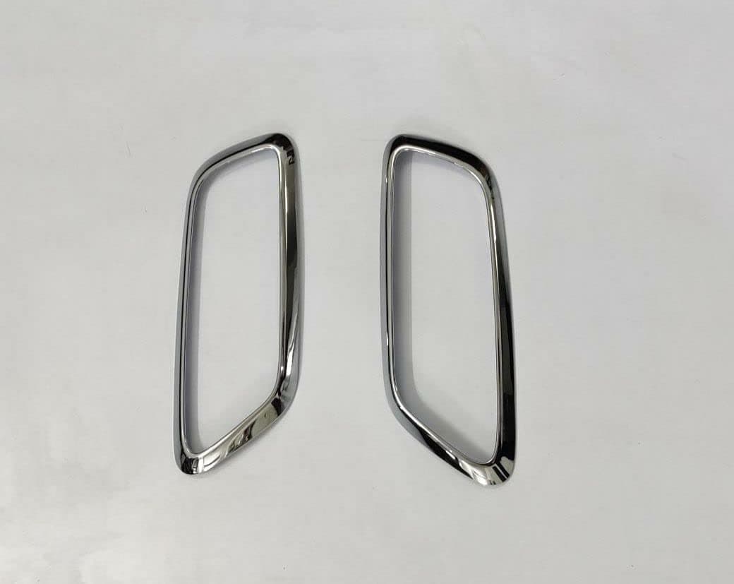 CARMART CNLEAGUE Rear Reflector Chrome Garnish compatible for Grand Vitara/Hyryder set of 2