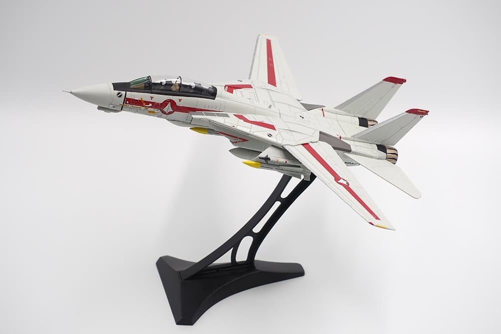 Calibre Wings Robotech 1:72 Scale F-14 J Vermillion One Die-Cast Vehicle