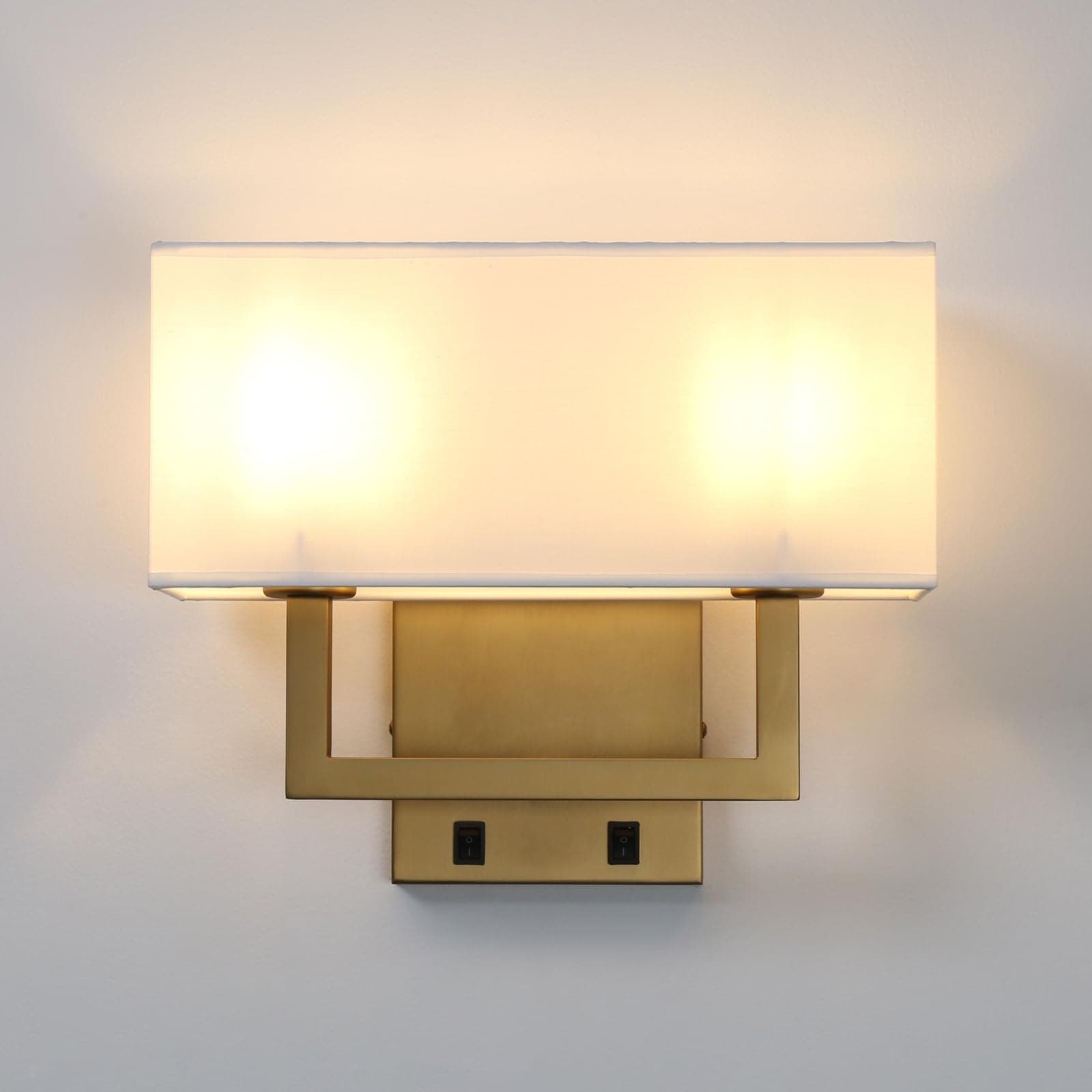 Yosoan Indoor Bedside Wall Sconce with On Off Switch, Modern Boho Interior Finish Brass 2-Light Vanity Vintage Industrial with Square White Fabric Shade for Reading Room Hallway(Antique)