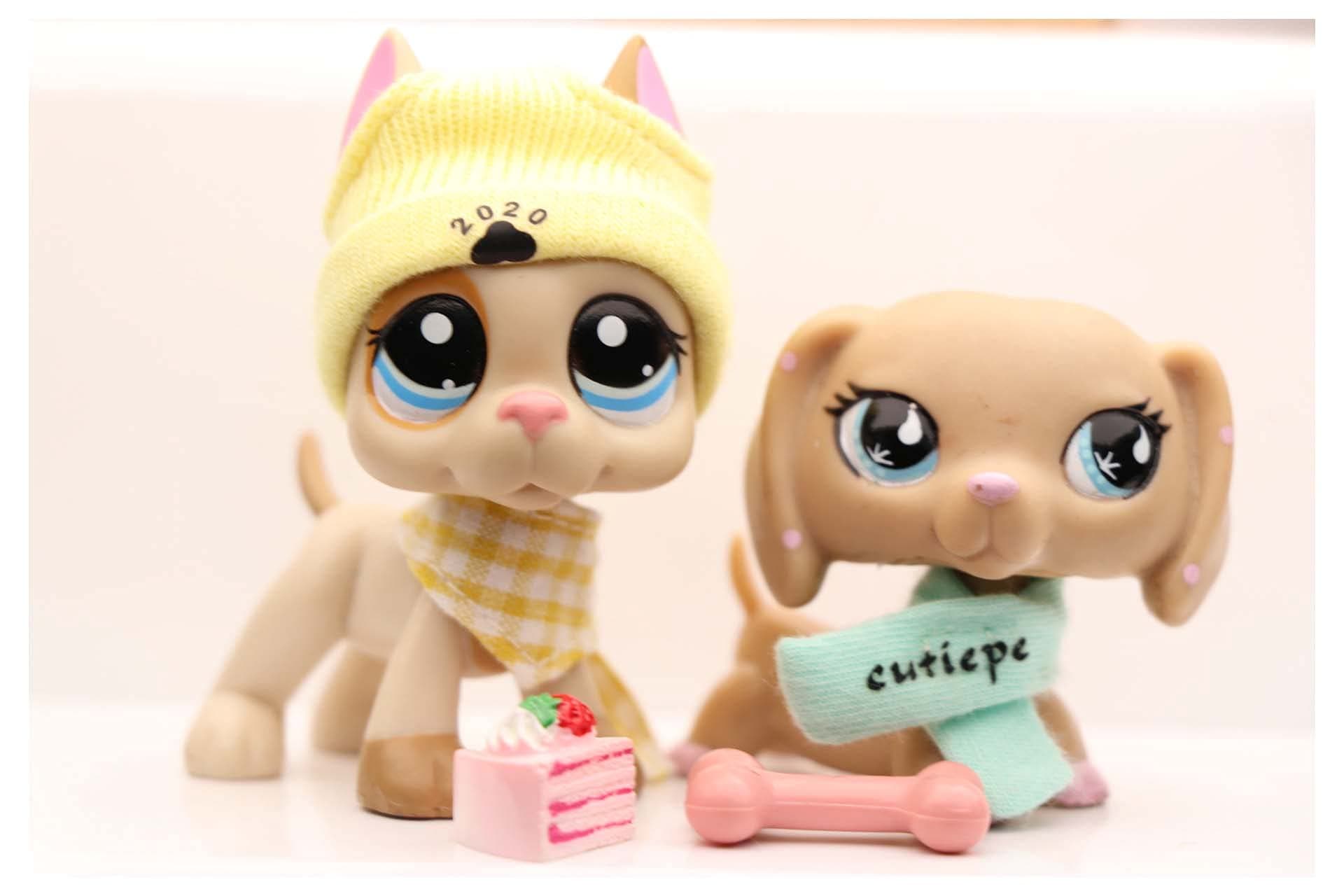WOLFGIRL LPS Great Dane 1647 Tan LPS Dachshund 2597 Blue Eyes Dog Puppy with Accessories Lot Figure Collection Kids Girls Boys Birthday Xmas Gift