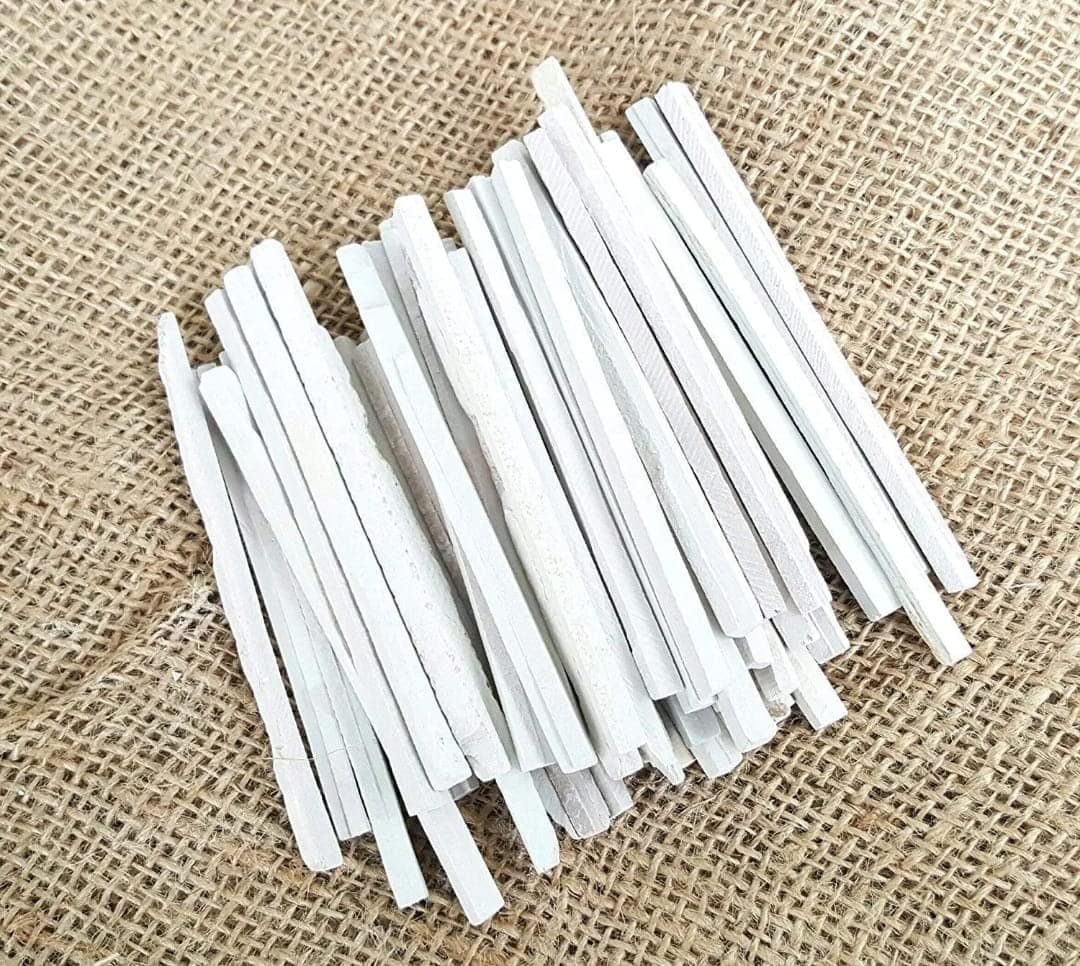 Earthy Goodies Edible Natural Limestone Slate Bars - Pack of 50 (325 grms) White Chalk Pencils
