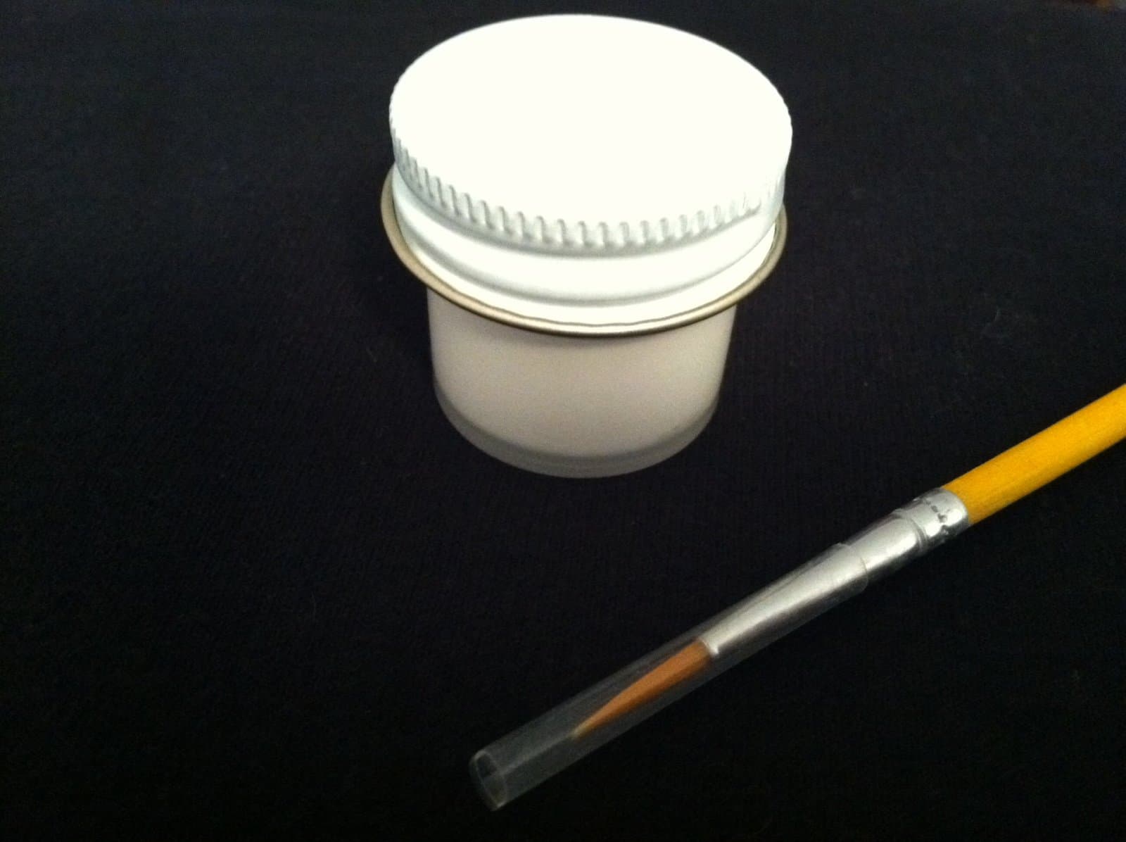 Compatible With Audi A2A2 Brilliant Black Professional Touch Up Paint Kit