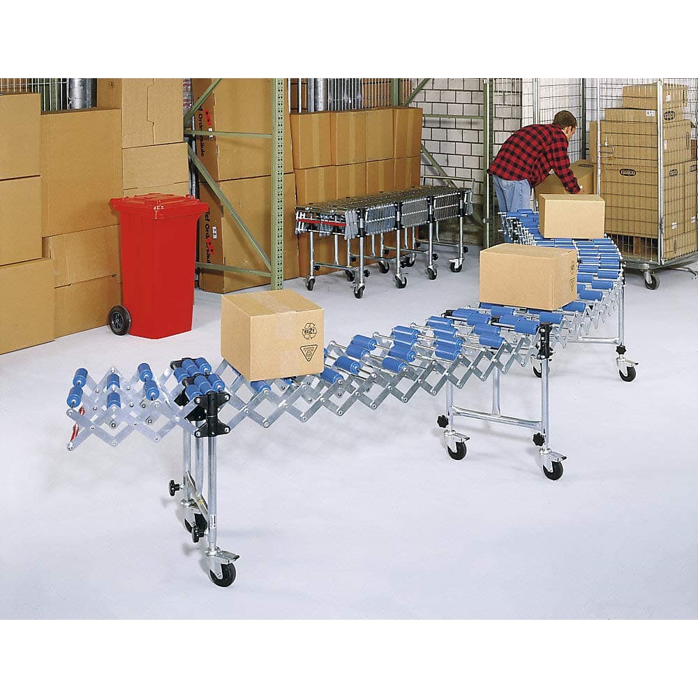 Gura Flexible roller conveyor, track length 2200 - 8000 mm (extendable), track width 600 mm.