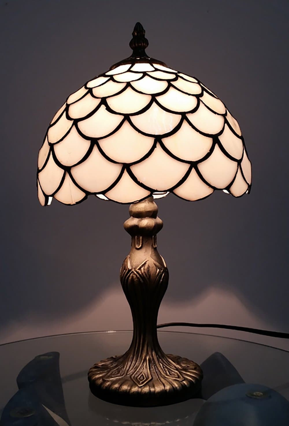 8 Inch Tiffany Antique Brass Lamp Modern Simple Luxury Beautiful Ideal for Home Bedside Console Table and Lounge