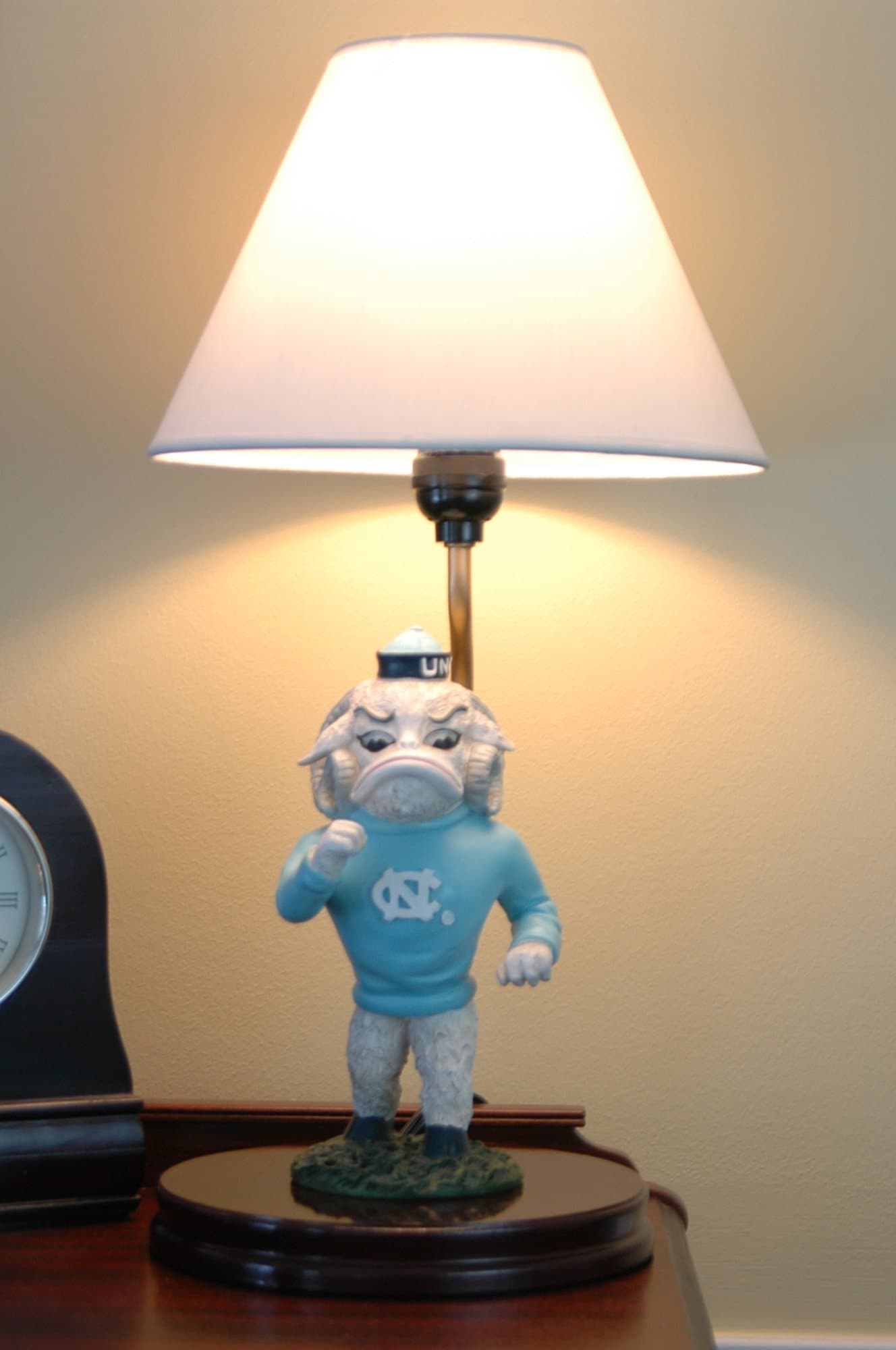 NCAA North Carolina Tar Heels Painted Mascot Lamp