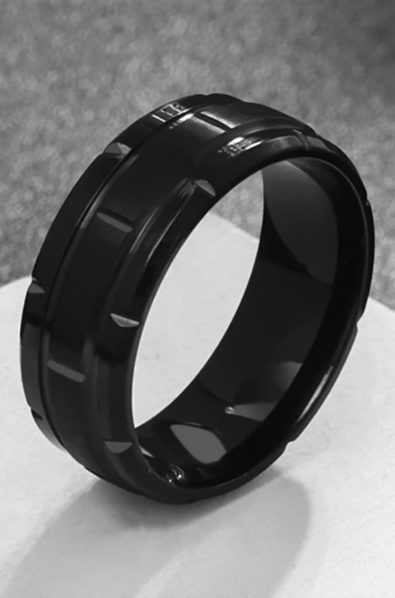 Rings for Men Stainless Steel Black Ring Brick Pattern Band Finger Ring for Men and Boys.