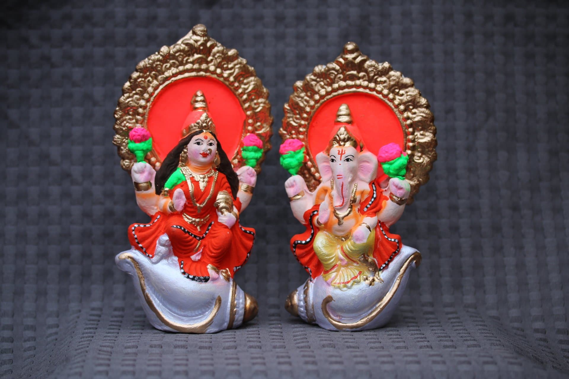EkPuja LORD GANESHA GANESH LAKSHMI LAXMI CLAY STATUE Temple Indian Diwali Puja GIft
