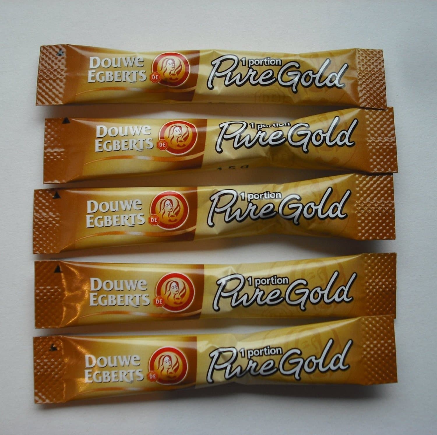 100 Individual - Douwe Egberts Pure Gold Coffee Sachets