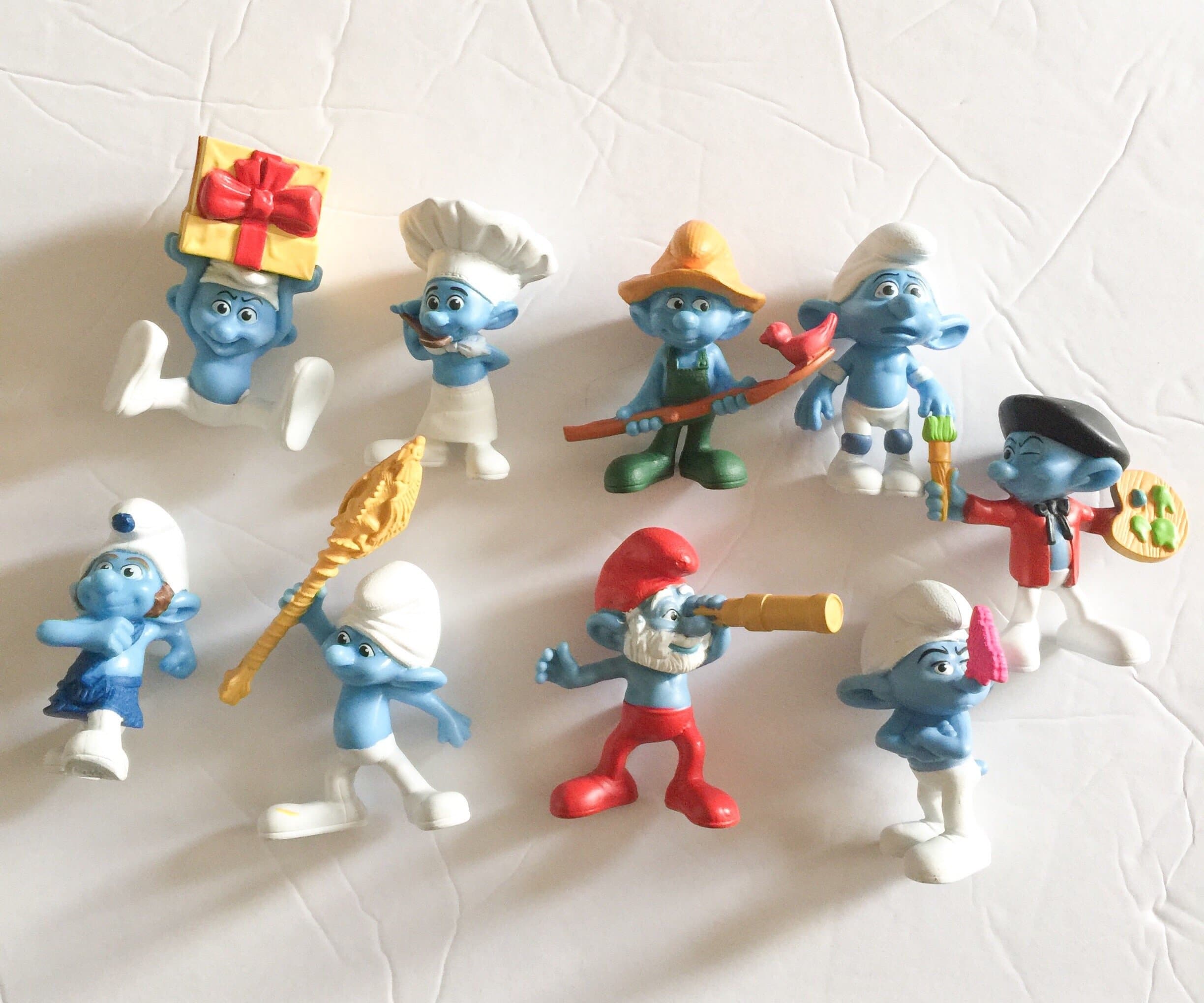 246daisy Lot of 9 2011 Mcdonalds Smurf figurines