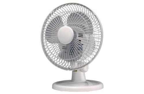 Argos Value Range White Oscillating Desk Fan - 7 Inch.