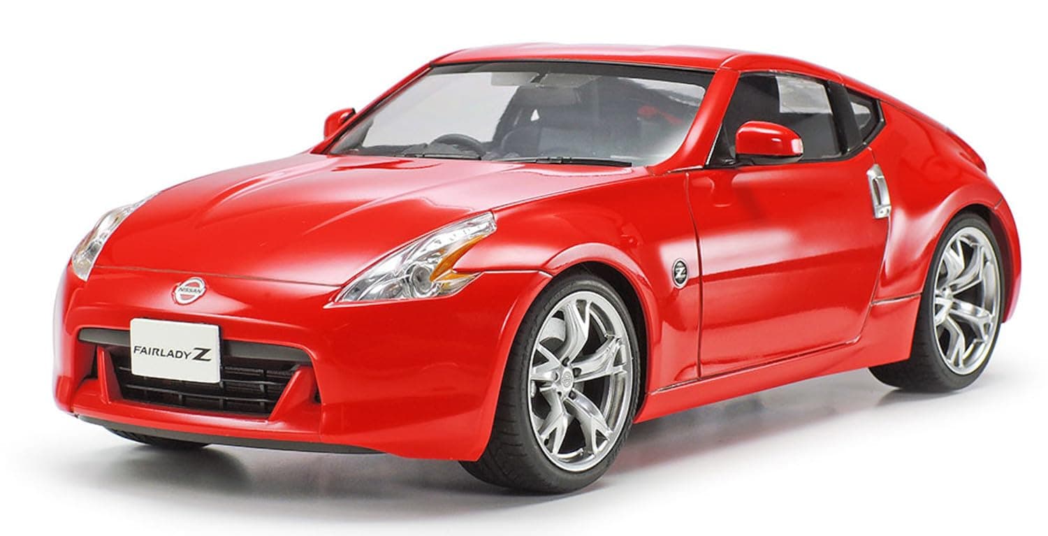 1: 24 Scale Nissan 370z (Book)