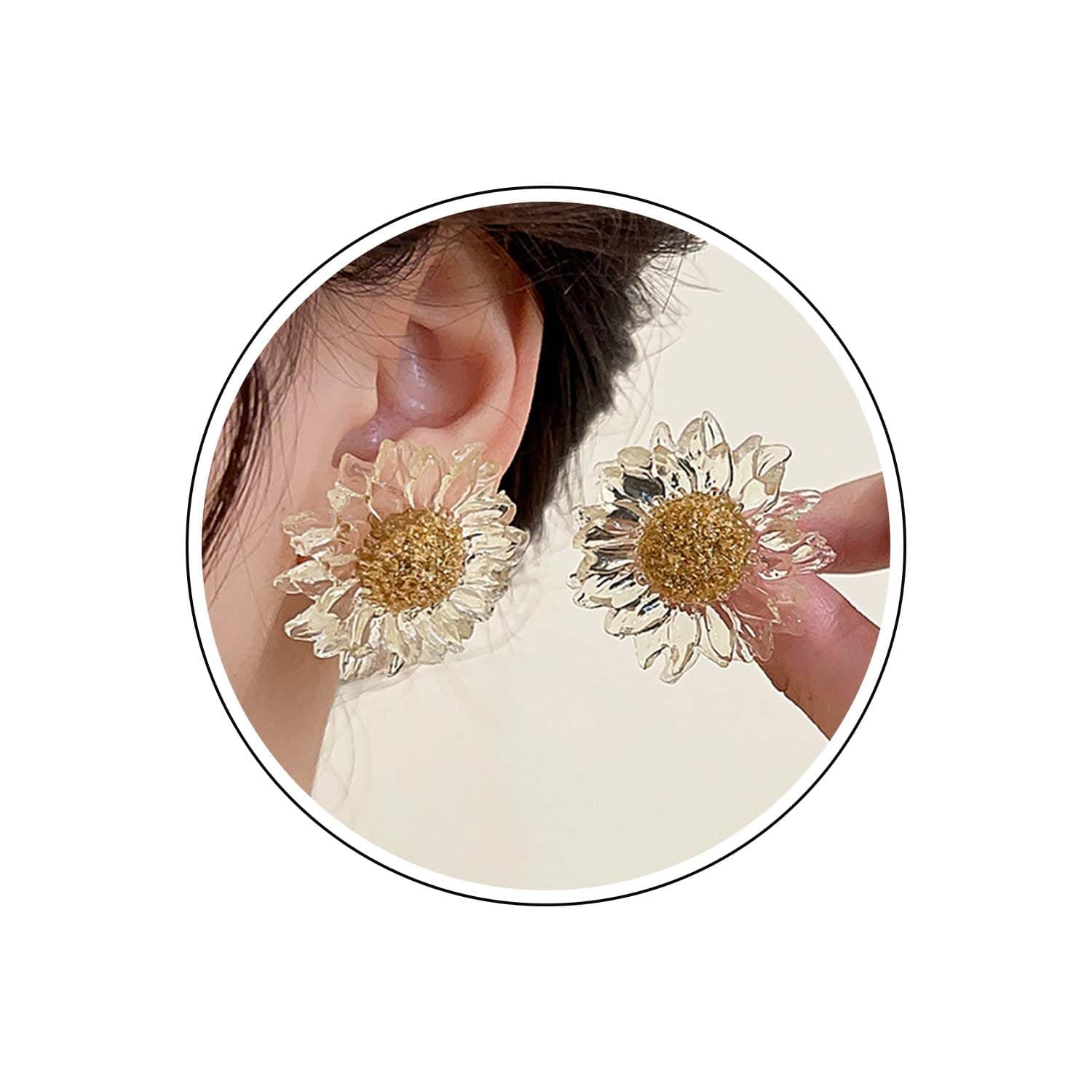 Bohemian Large Flower Earrings Clear Resin Sunflower Studs Vintage Daisy Floral Earrings Big Transparent Acrylic Flower Dangle Earrings Wedding Bridal Jewelry for Women