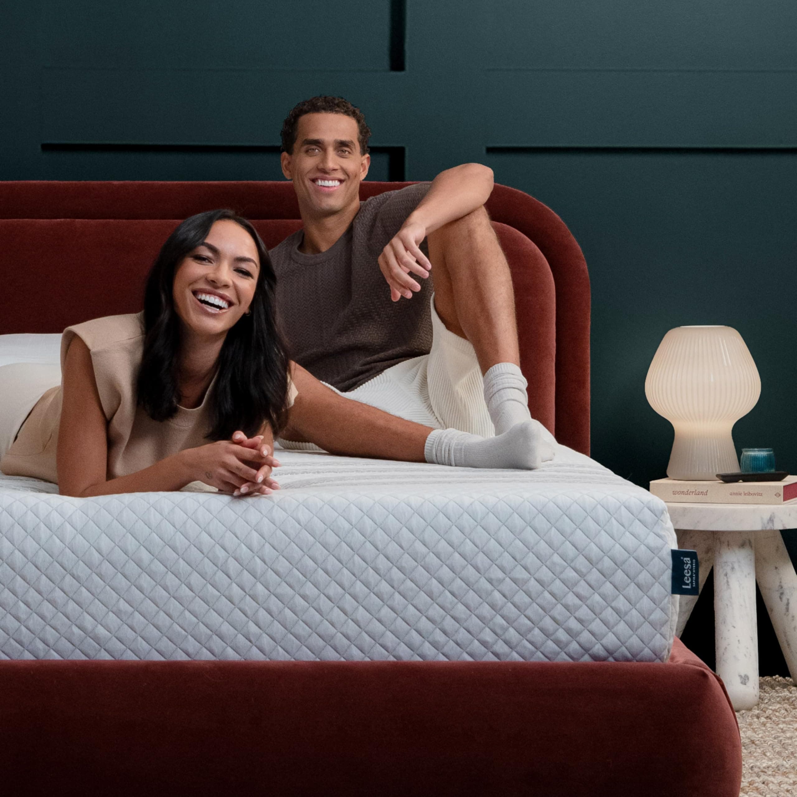 Leesa Sapira Hybrid 11" Mattress, Queen Size, Premium Cooling Foam and Pocket Spring/CertiPUR-US Certified / 100-Night Trial,White and Gray